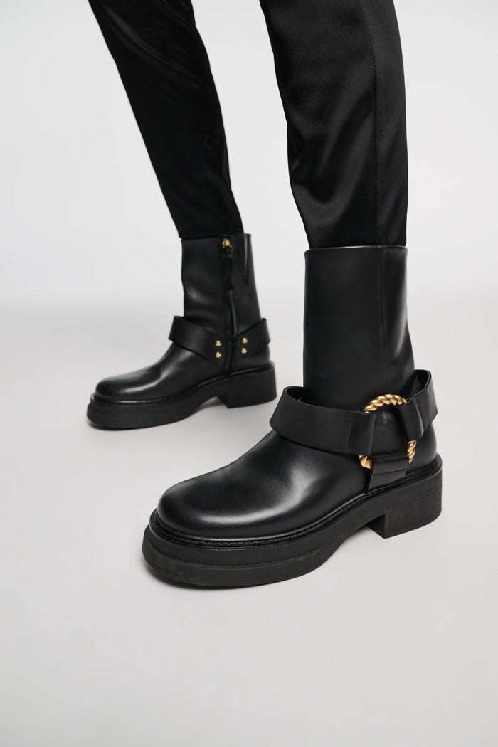 Stiefeletten Chic Sophistication