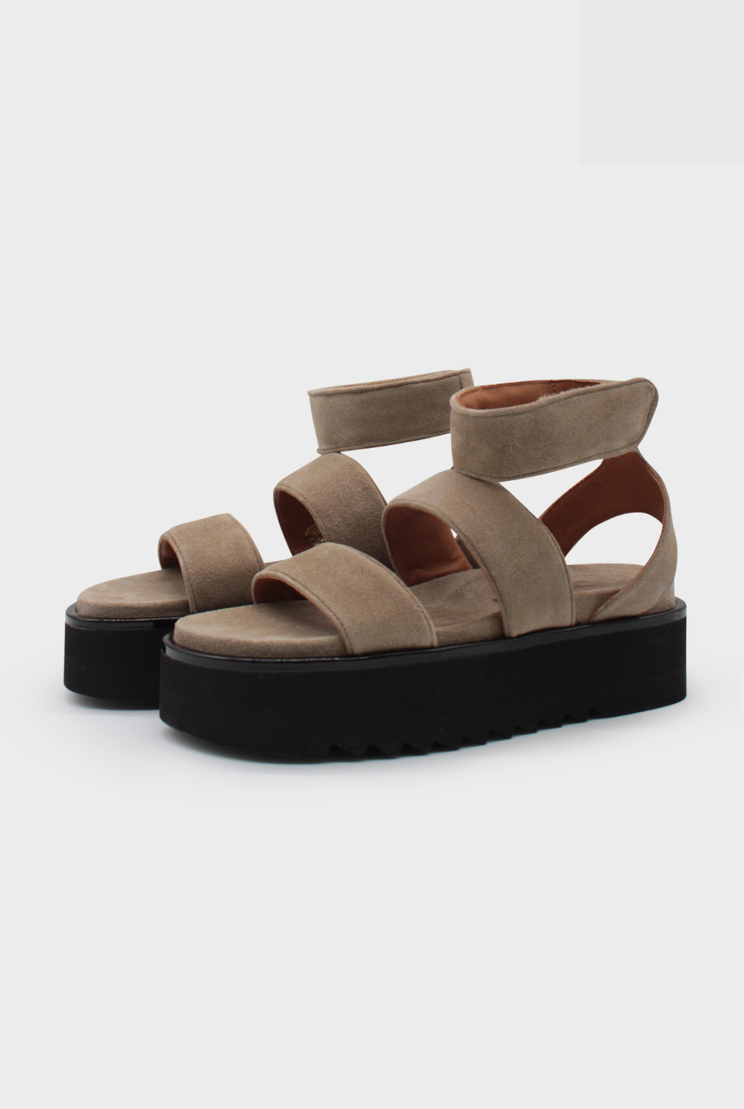 Plateau Sandals Dessert Babysilk Suede