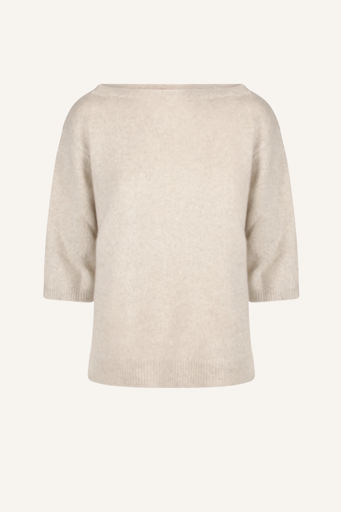 Beiger Strickpullover mit langen Ärmeln bis zum Ellbogen und weitem Rundhalsausschnitt