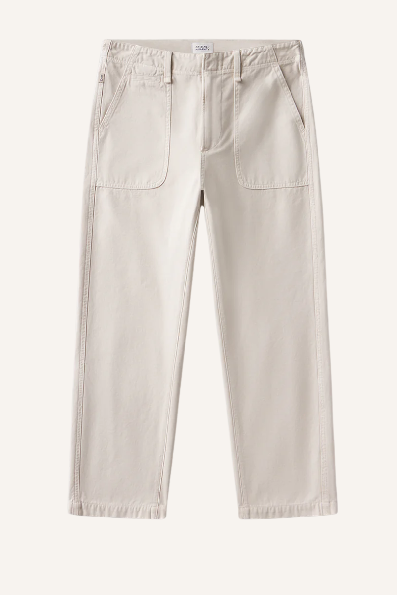Helle Hose mit entspannter, vintage-inspirierter Beinlinie und großen aufgesetzten Taschen vorne aus mittelfestem, formstabilem Twill