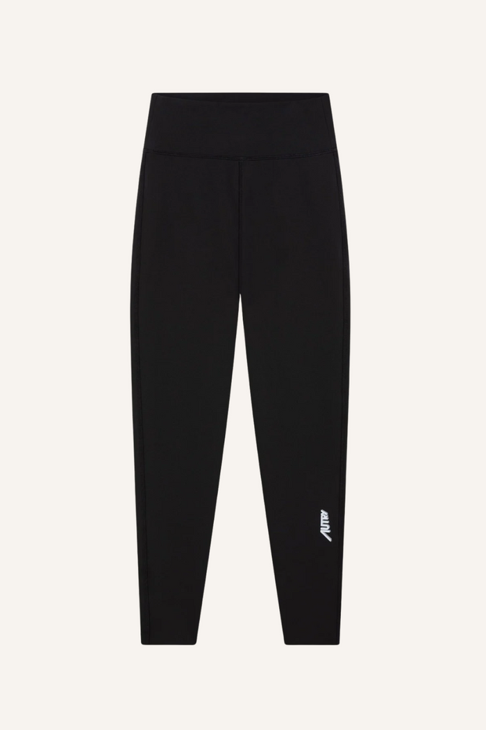 Schwarze Leggings mit hohem Bund und kleinem weißen Logo am linken Bein aus technischem, elastischem Gewebe