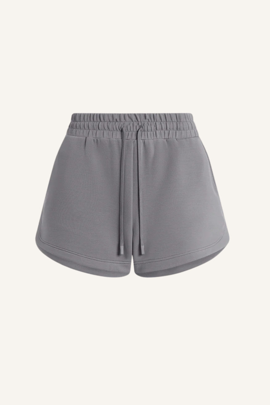 Figurbetonte High-Waist-Shorts mit schmalem, elastischem Bund und Kordelzug in babyblau