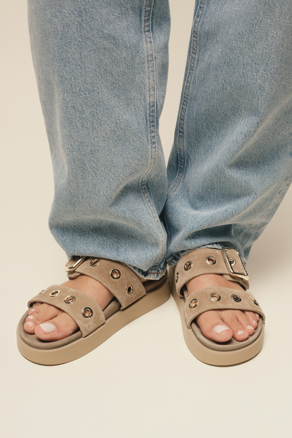 Slides Tilda Buckle