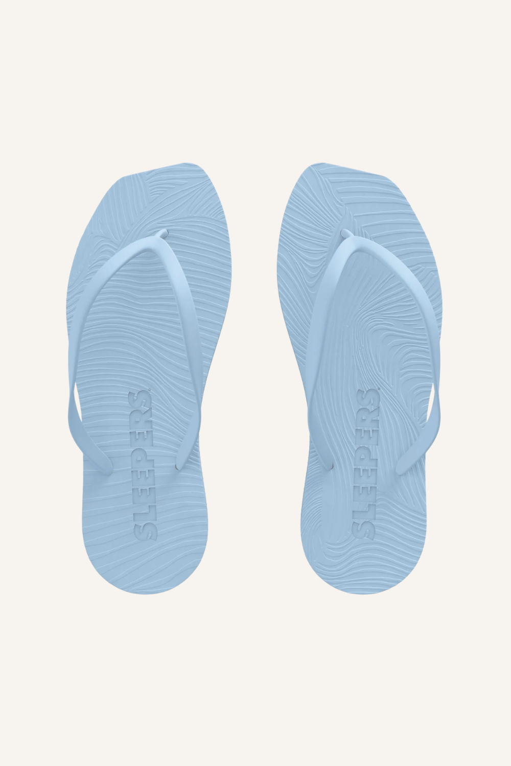 Hellblaue Flip-Flop mit klassischer Silhouette, gewölbter Sohle und Riemen aus Naturkautschuk