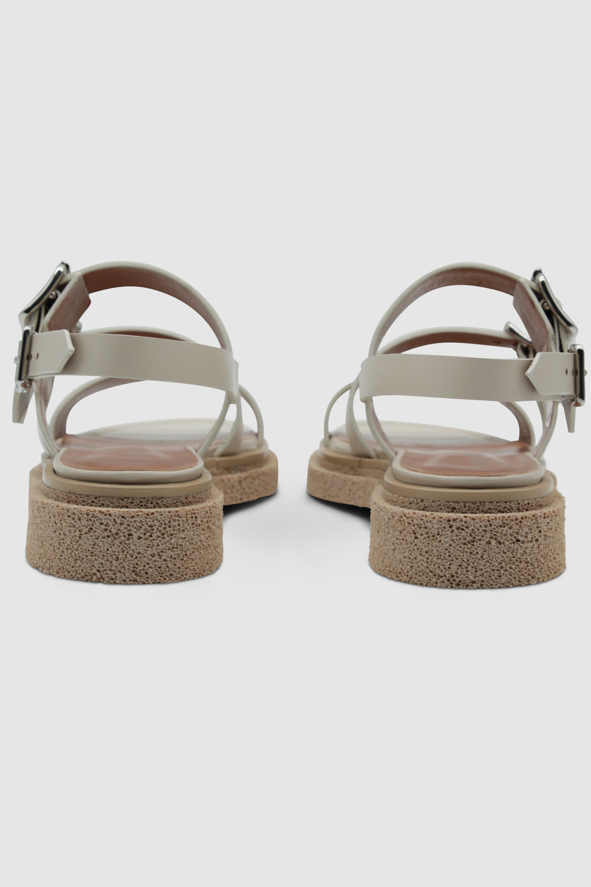 Sandalen Quad Ranch