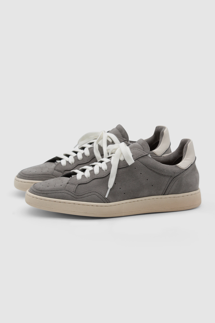 Sneaker Plumbeo