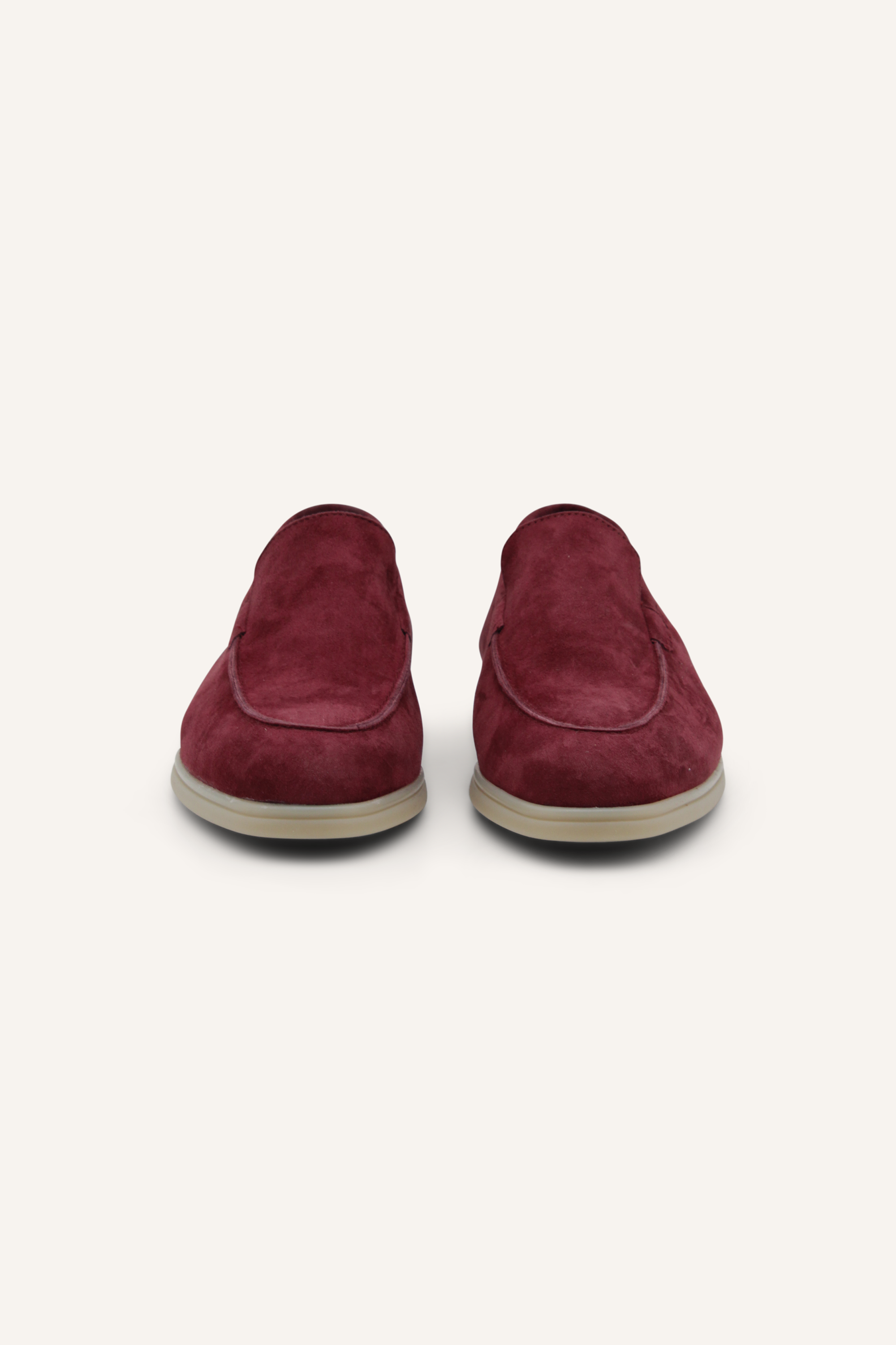 Loafer in Slip-on Silhouette aus Weichem Suede