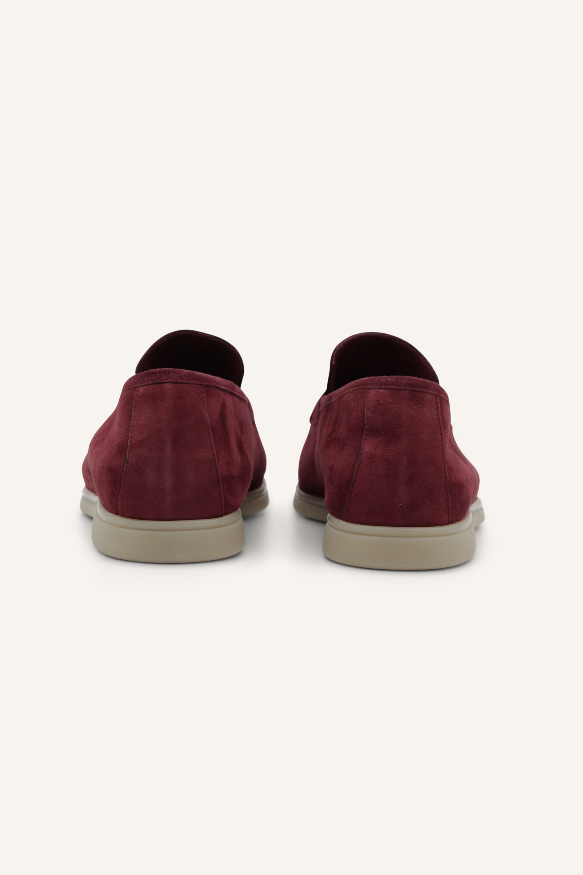 Loafer in Slip-on Silhouette aus Weichem Suede