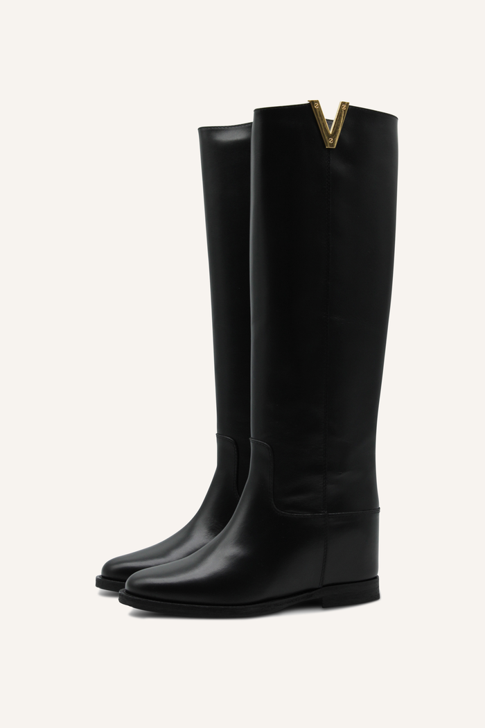 Hohe Stiefel