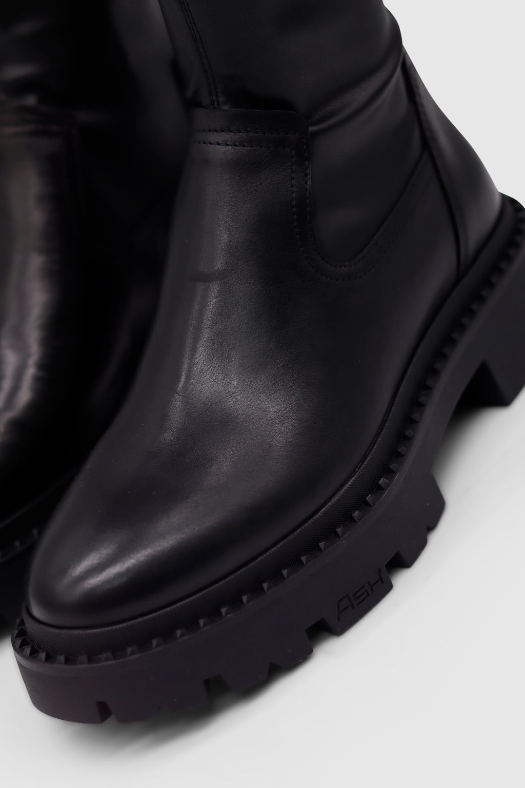 Gill Mustang Boots Black