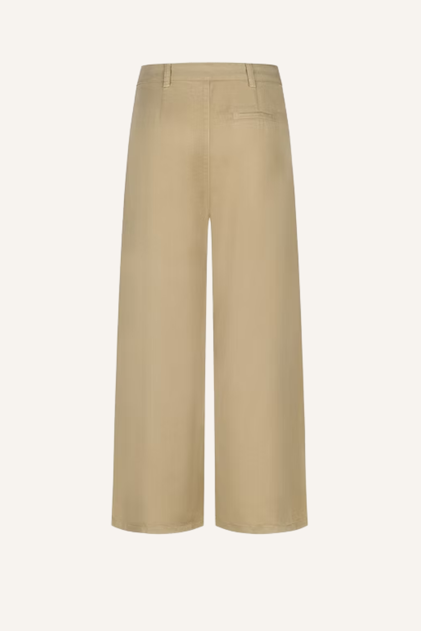 Hose Jade