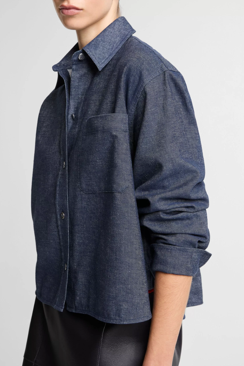 Leicht Boxy Geschnittene Chambray Hemdbluse