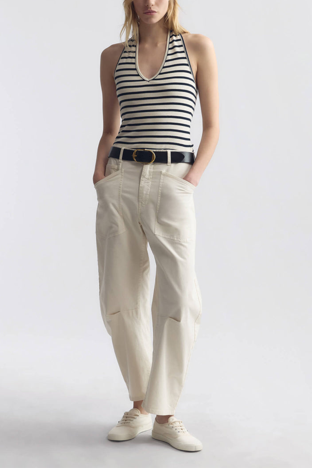 Mid-Rise Shon Hose mit Relaxed Barrel-Leg Silhouette