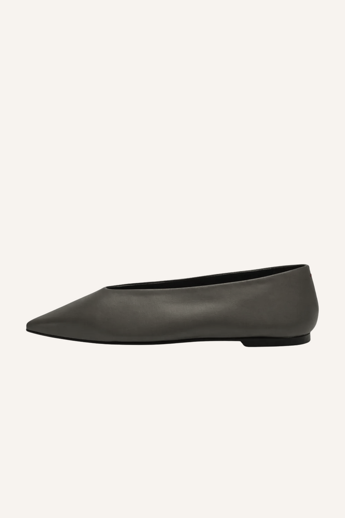 Ballerina Betty in Taupe