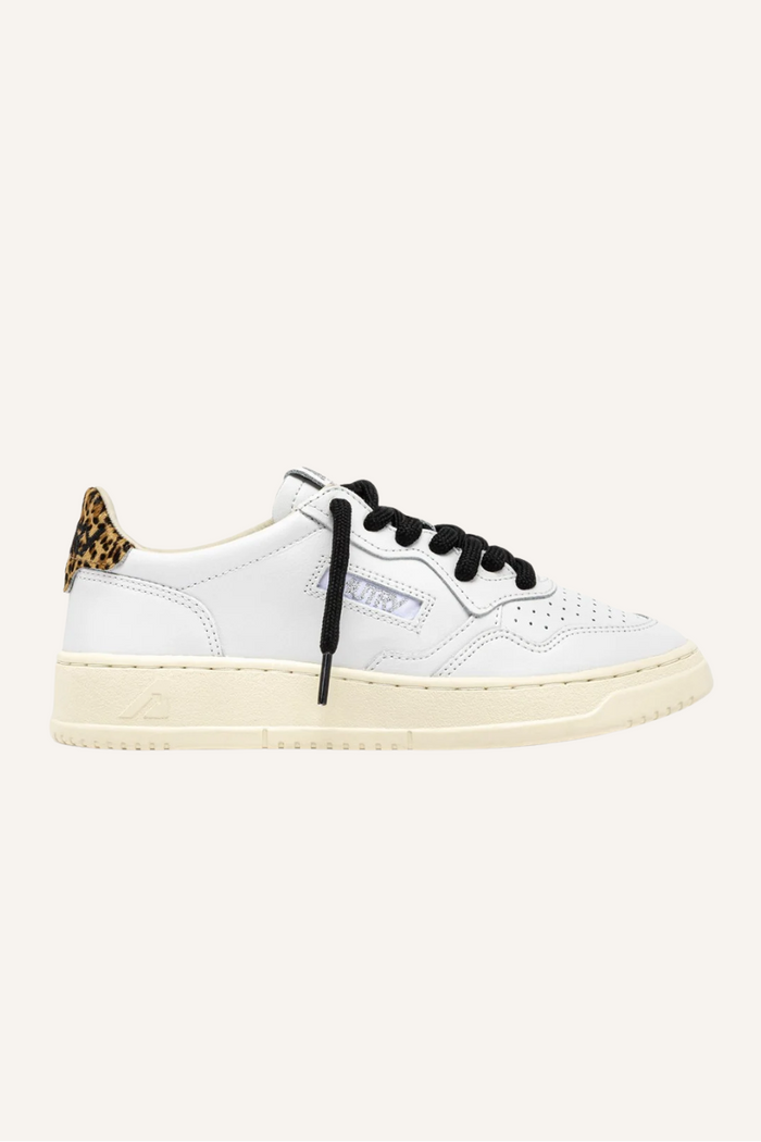 Sneaker Medalist W Low