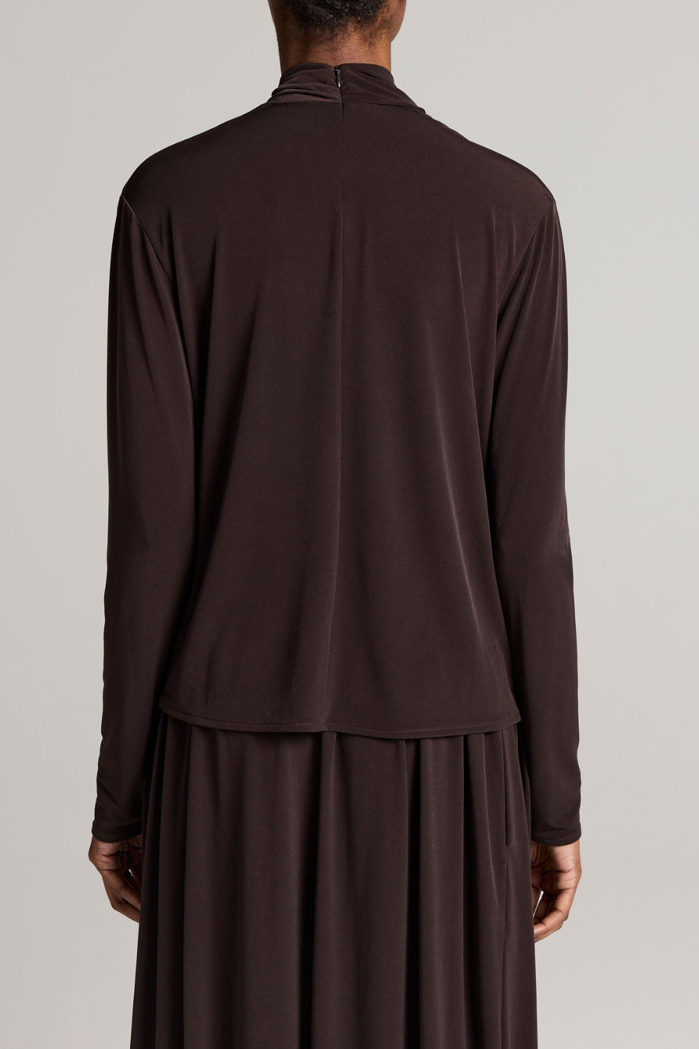 Longsleeve Draped-Neck in Smoked Truffle