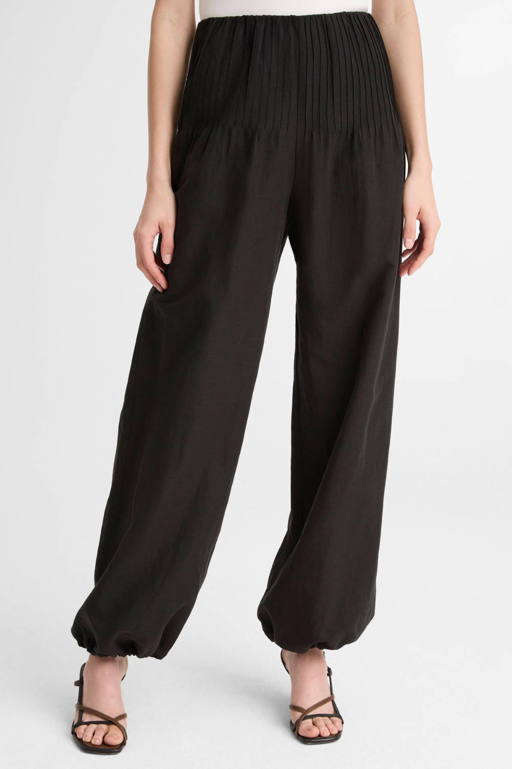 Hose Pintuck in Black