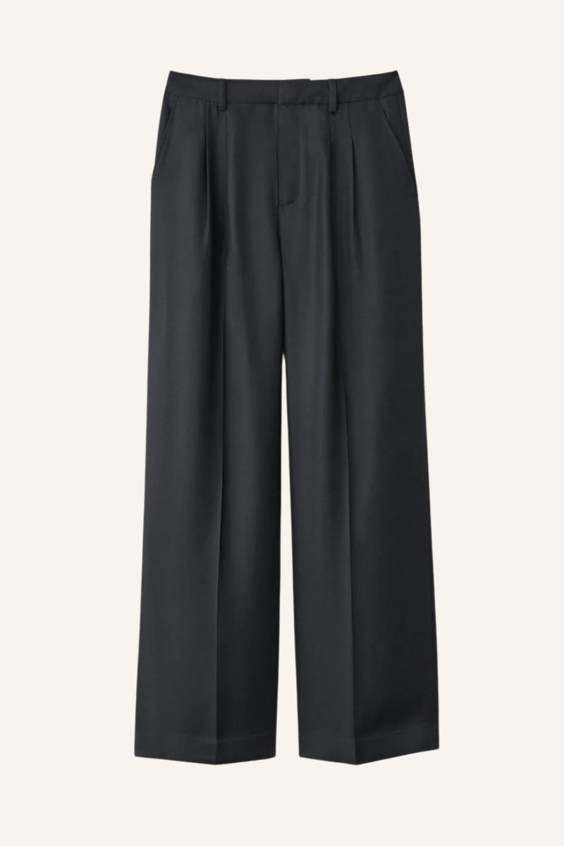 Hose in Midnight