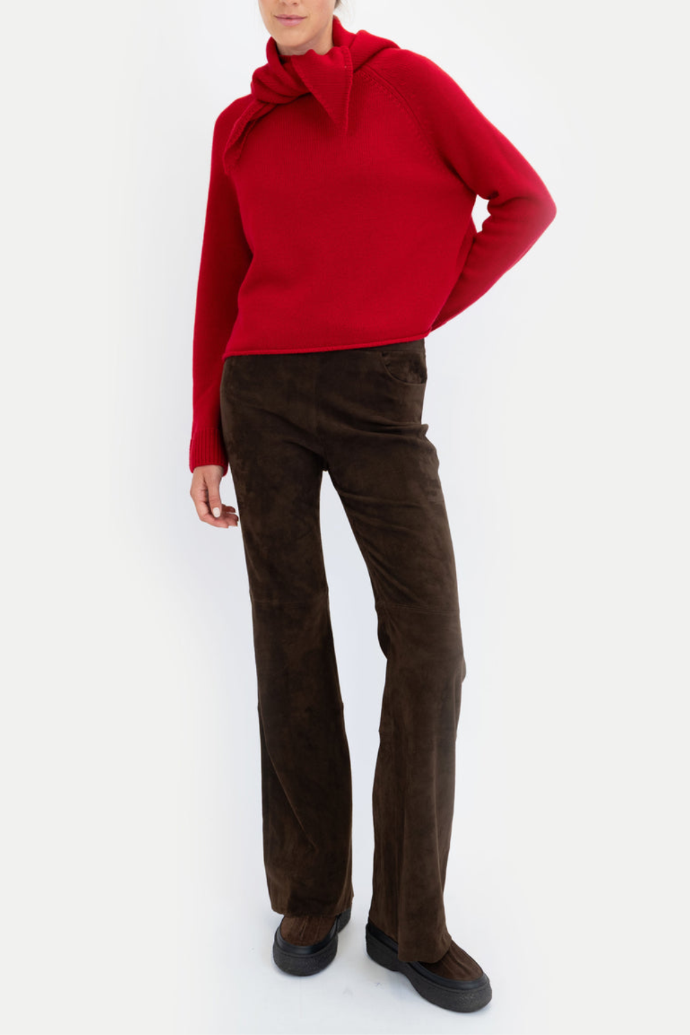 Sweater Gina in Hot Date