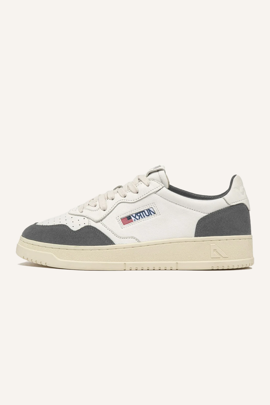 Sneaker Medalist M Low