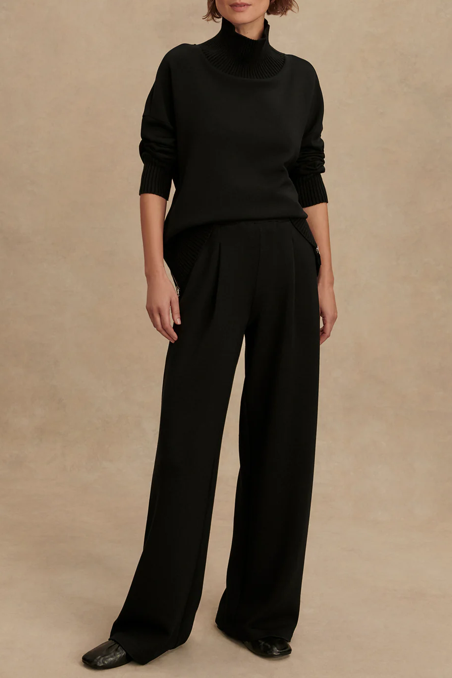 Hose The Extra Wide Leg 32