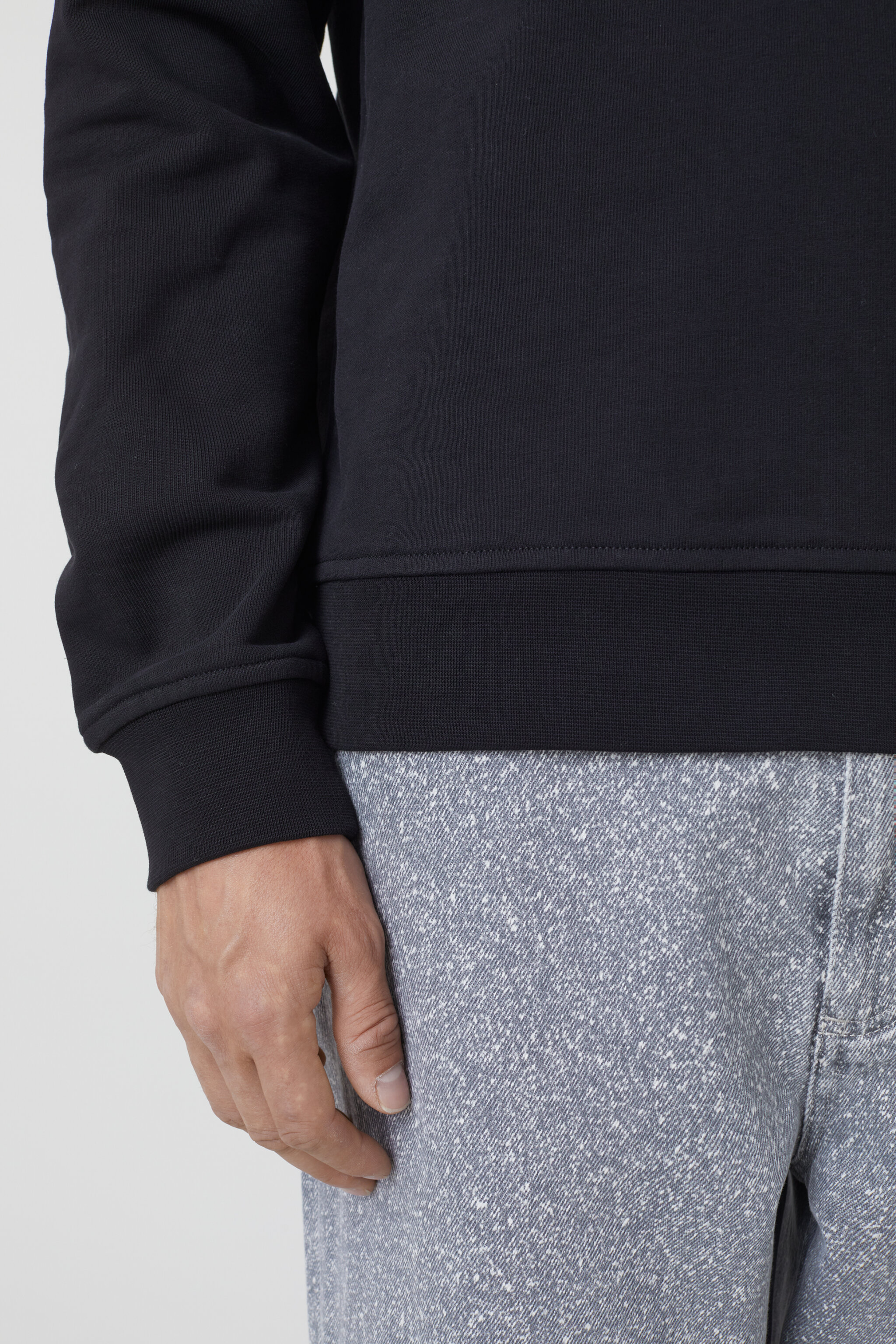 Classic Sweater Black