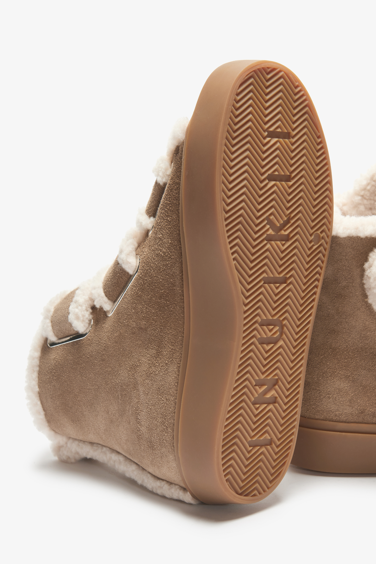 Wedge Shearling Velcro in Light Beige