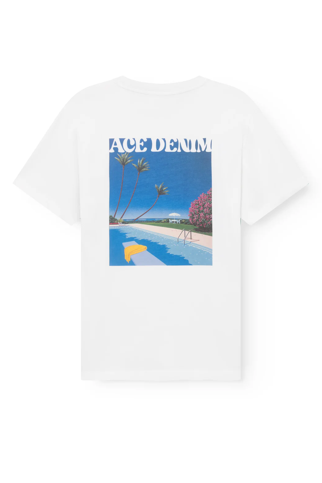 Weißes T-Shirt aus Premium-Baumwolljersey mit großem Pool-Print und Schriftzug 'ACE DENIM' auf dem Rücken