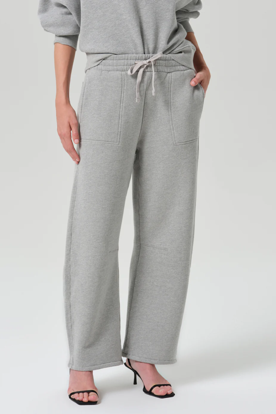 Freya Sweatpant in Heather Grey