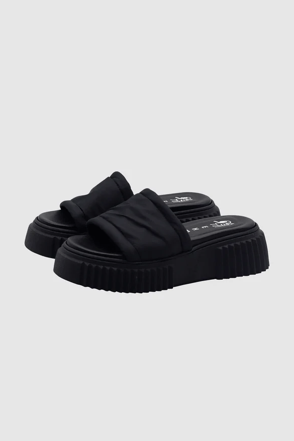 Eliot Slides Black