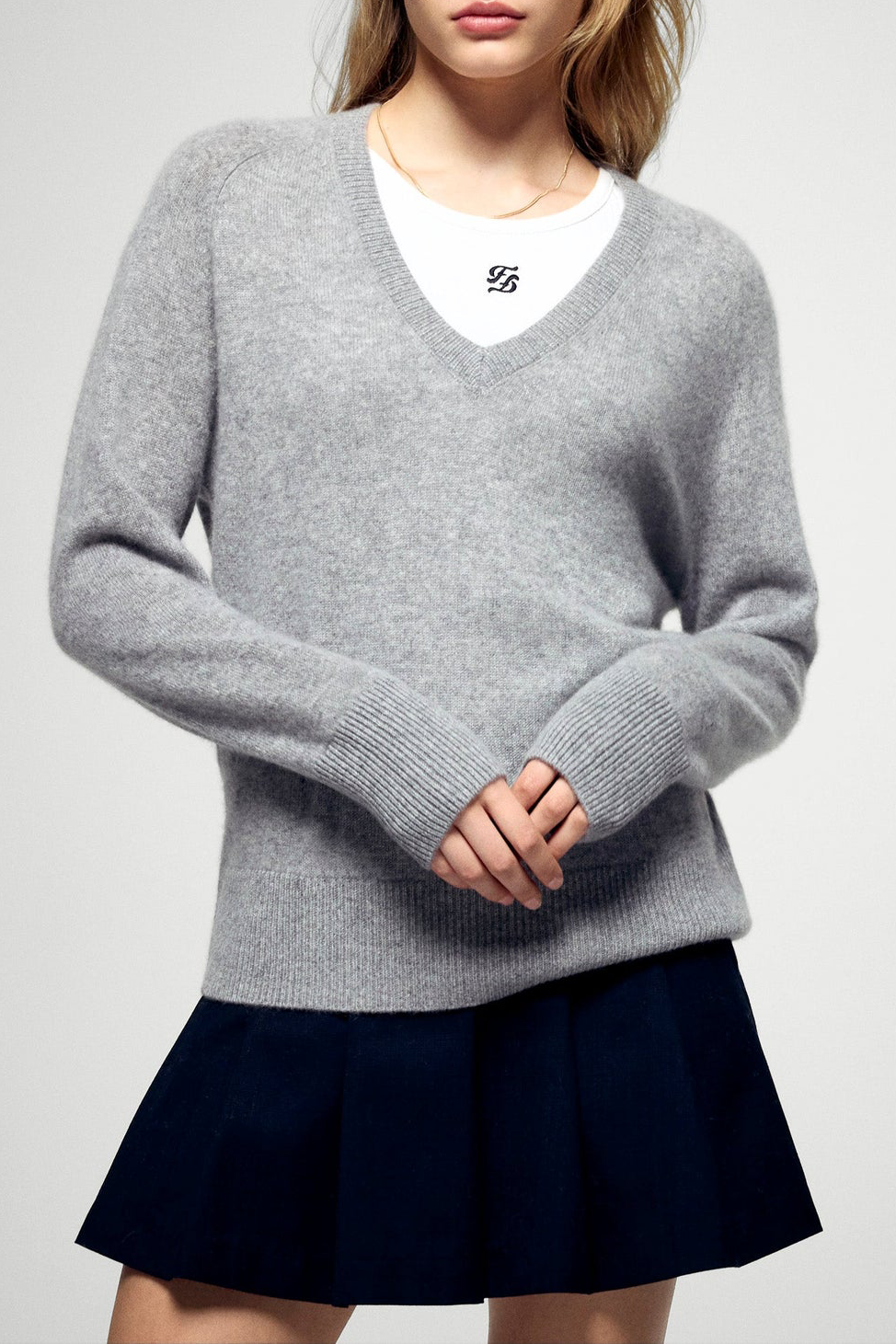 Sweatshirt V-Neck