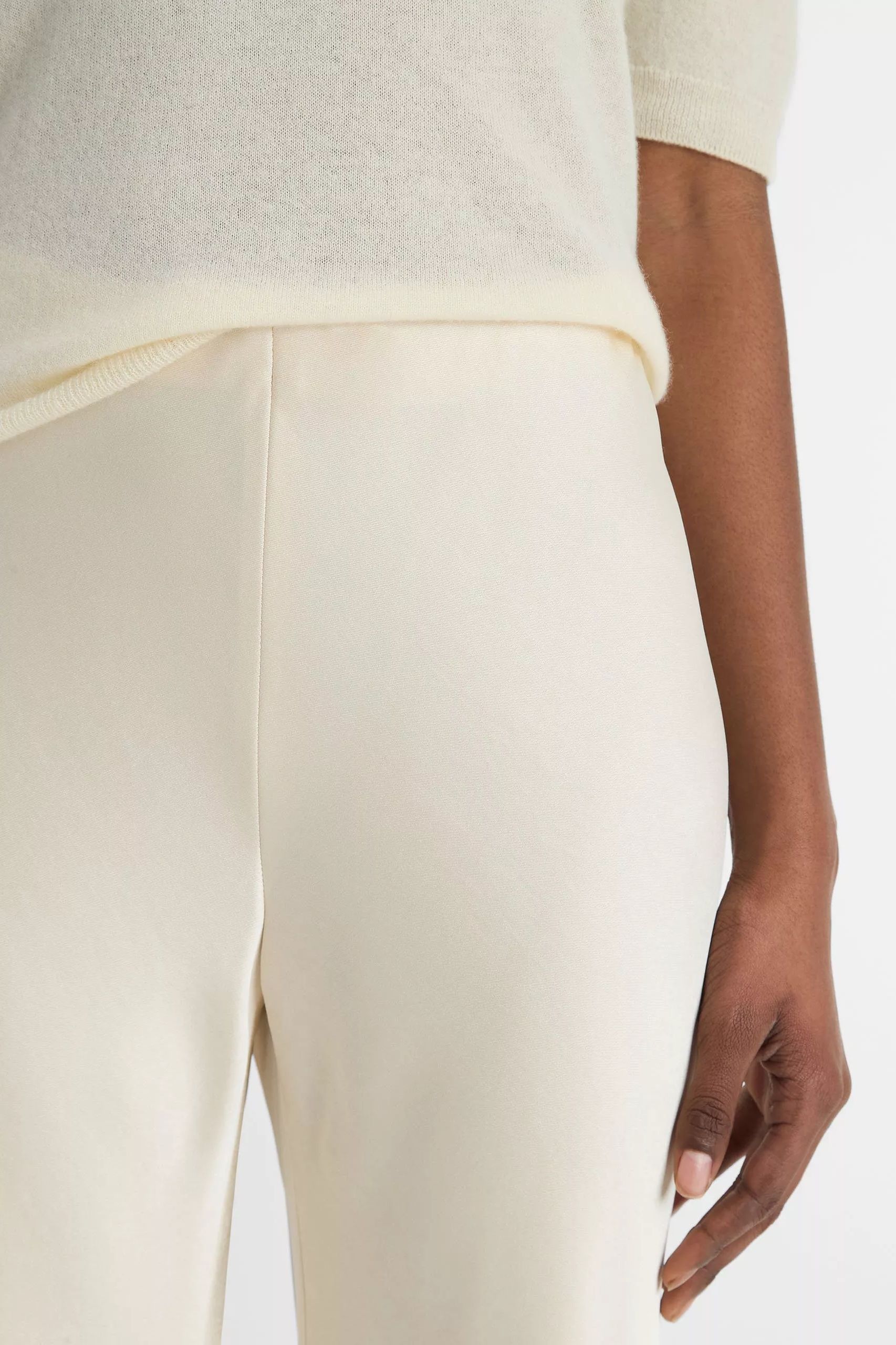 Hose Fluid Satin Bias