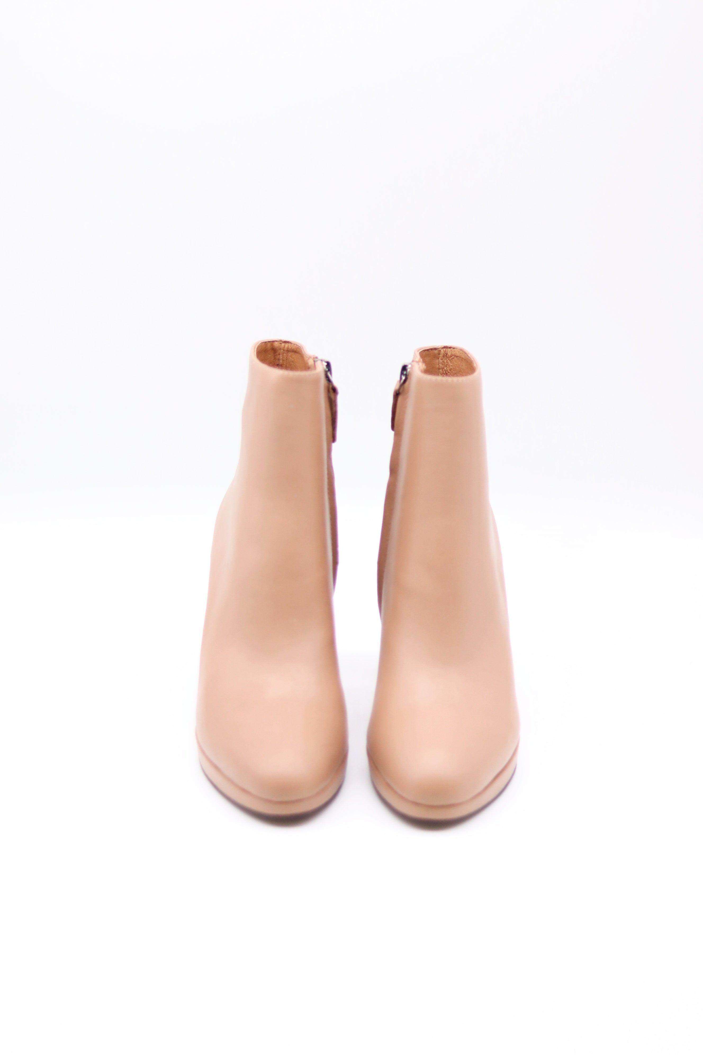Absatz-Stiefelette nude