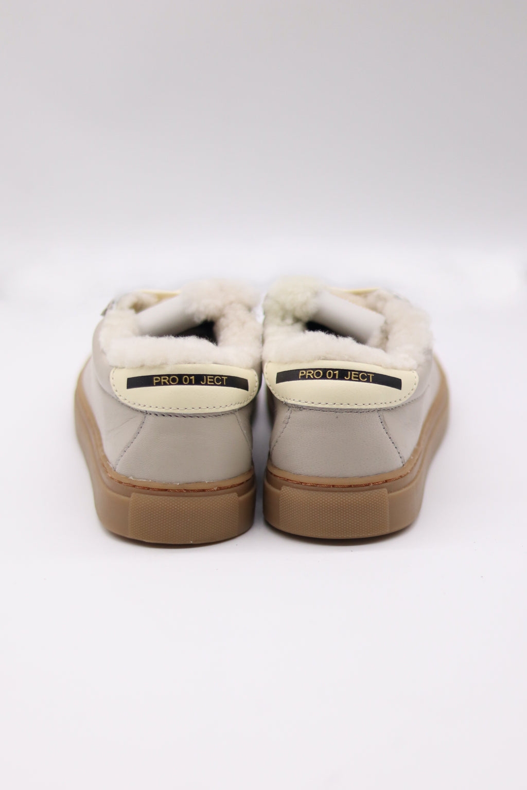 Sneaker with fur