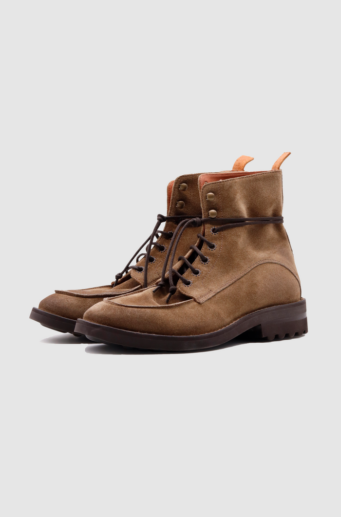 1166 lace-up shoes