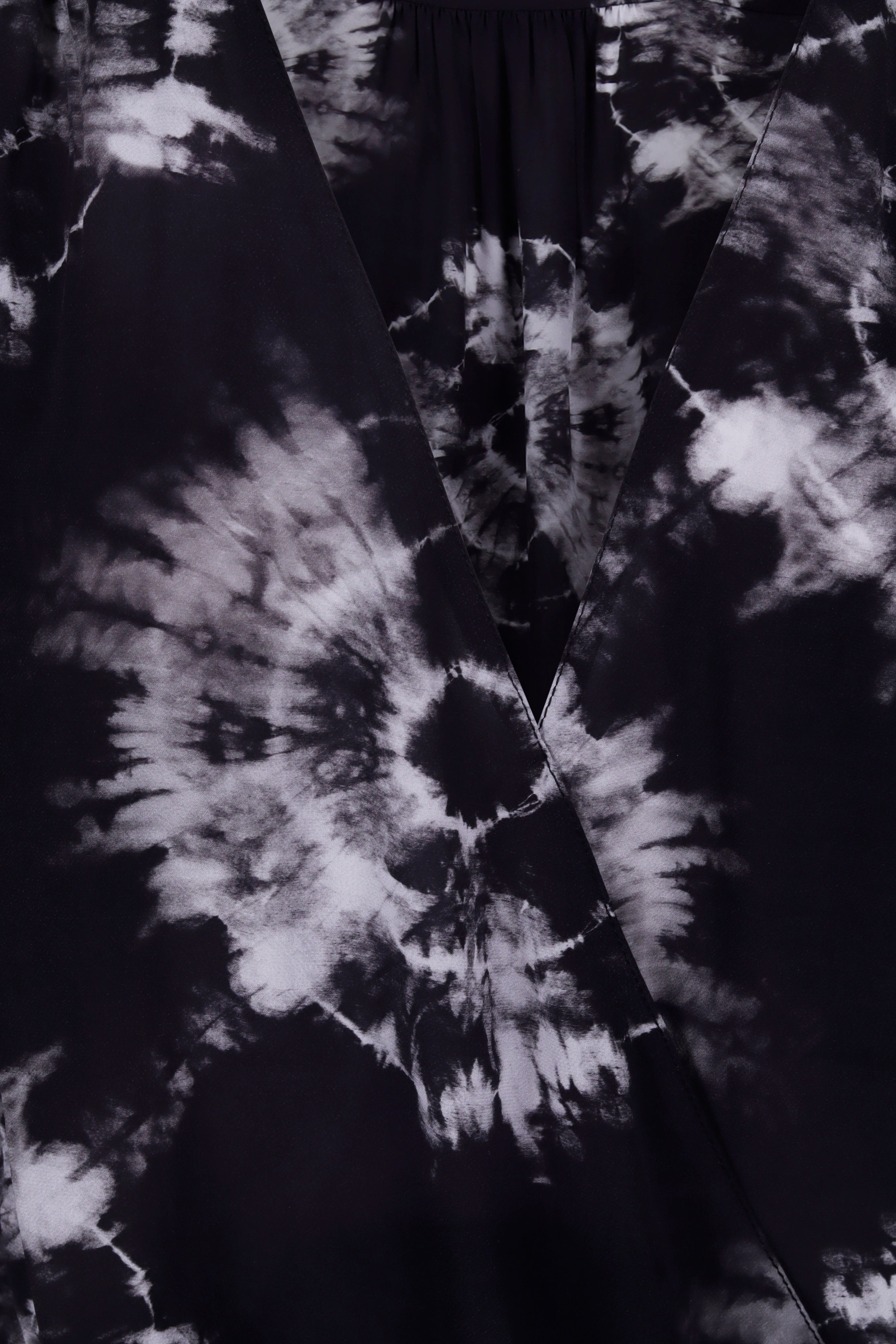 Pattern Batic Blouse Black