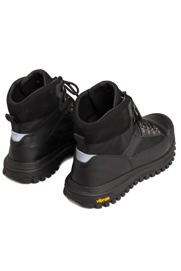 One Hiker Boot Black