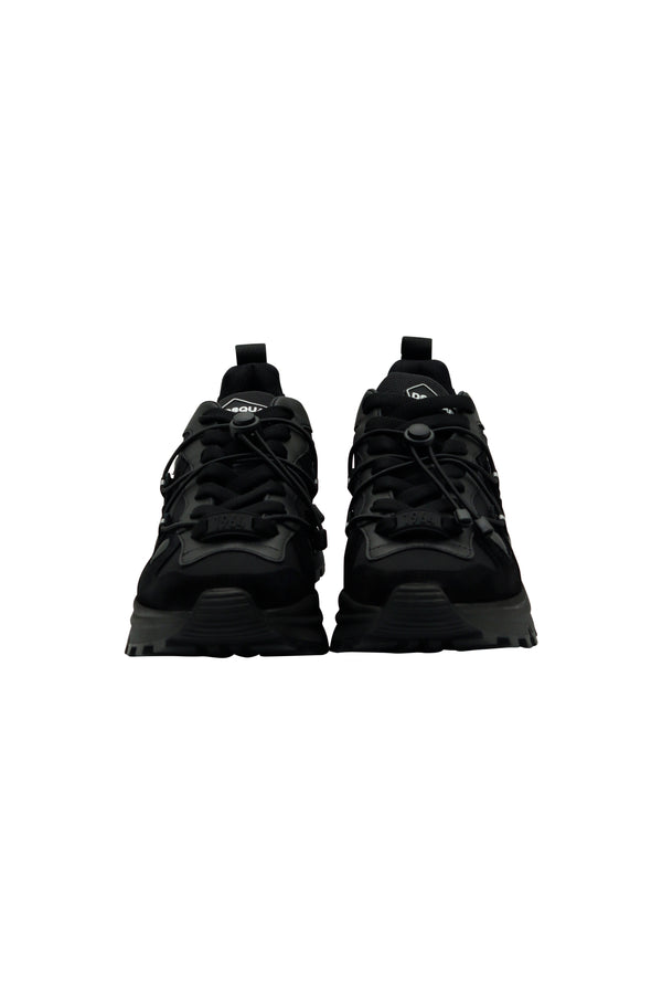 Lace Up Run Sneaker M436